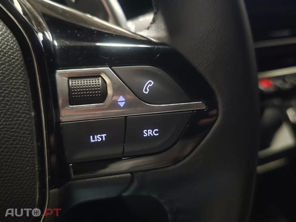 Peugeot E-2008 50 kWh Allure