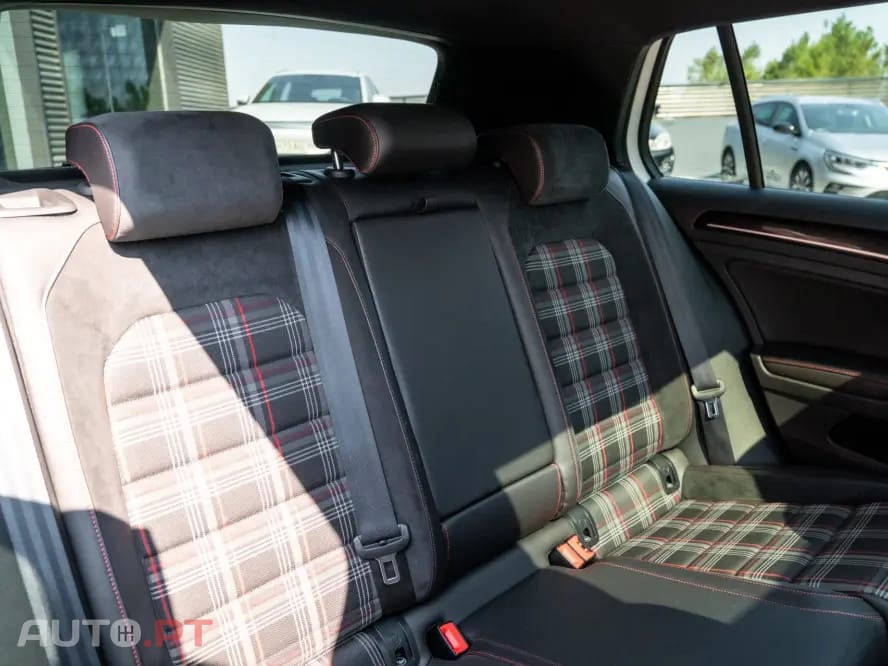 Volkswagen Golf 2.0 TSi GTi DSG Performance