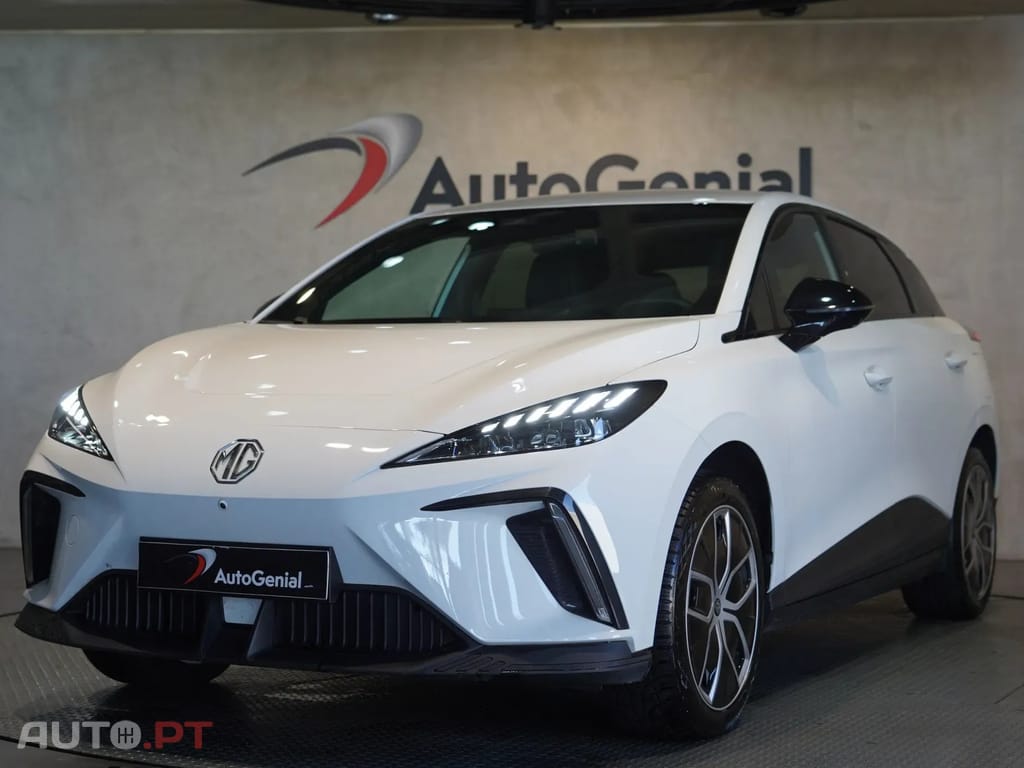 MG MG4 64 kWh Luxury