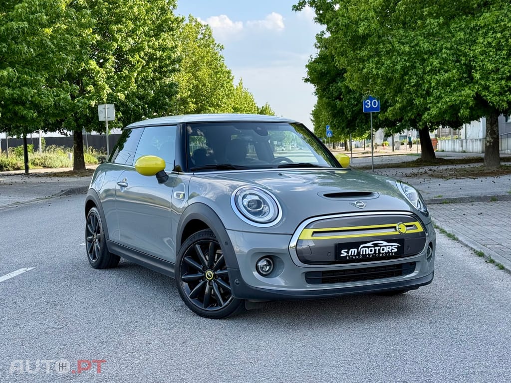 MINI Cooper Cooper SE Premium Essential