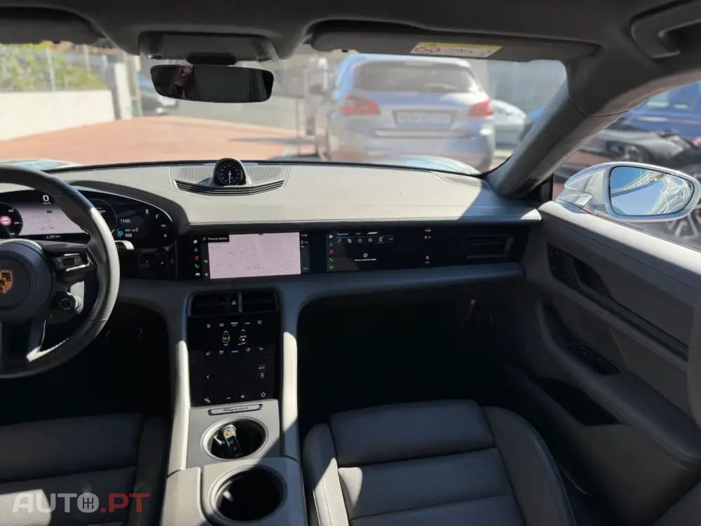 Porsche Taycan Turbo