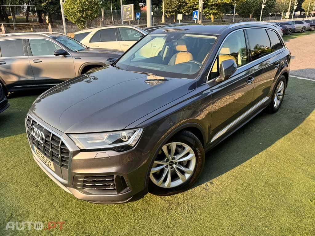 Audi Q7 55 TFSIe quattro Tiptronic