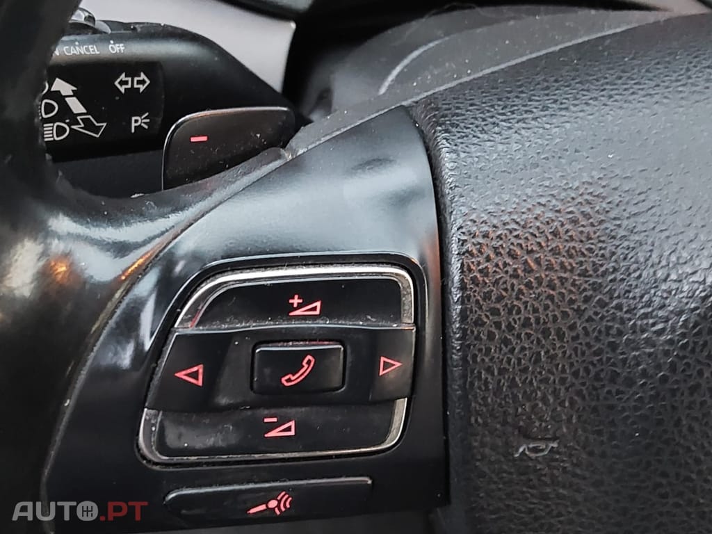 Volkswagen Golf 2.0 TDI Highline DSG