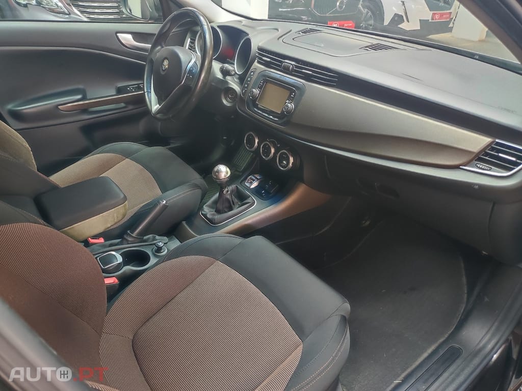 Alfa Romeo Giulietta 1.6 JTDm Exclusive