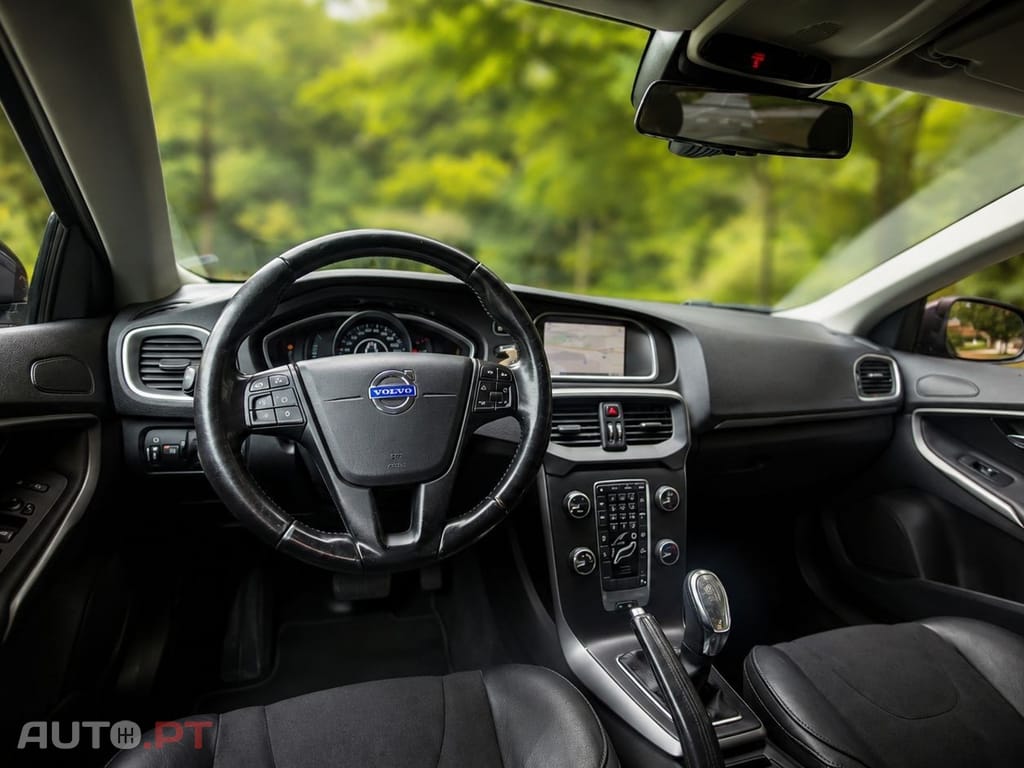 Volvo V40 1.6 D2