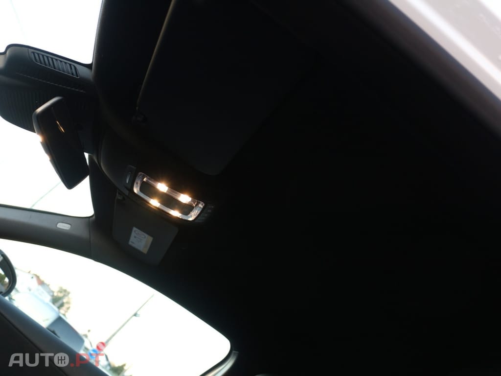 Mercedes-Benz A 250 e AMG Line