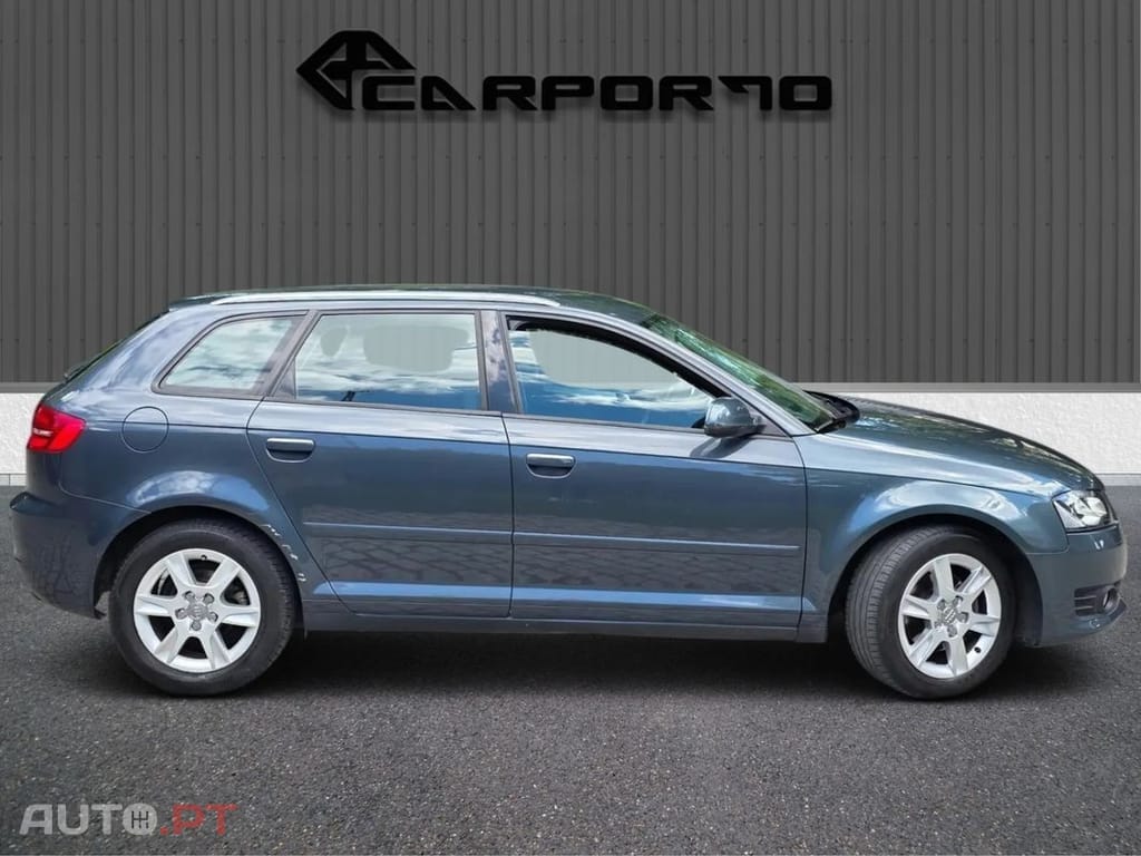 Audi A3 Sportback 2.0 TDi Attraction — fotografia 4