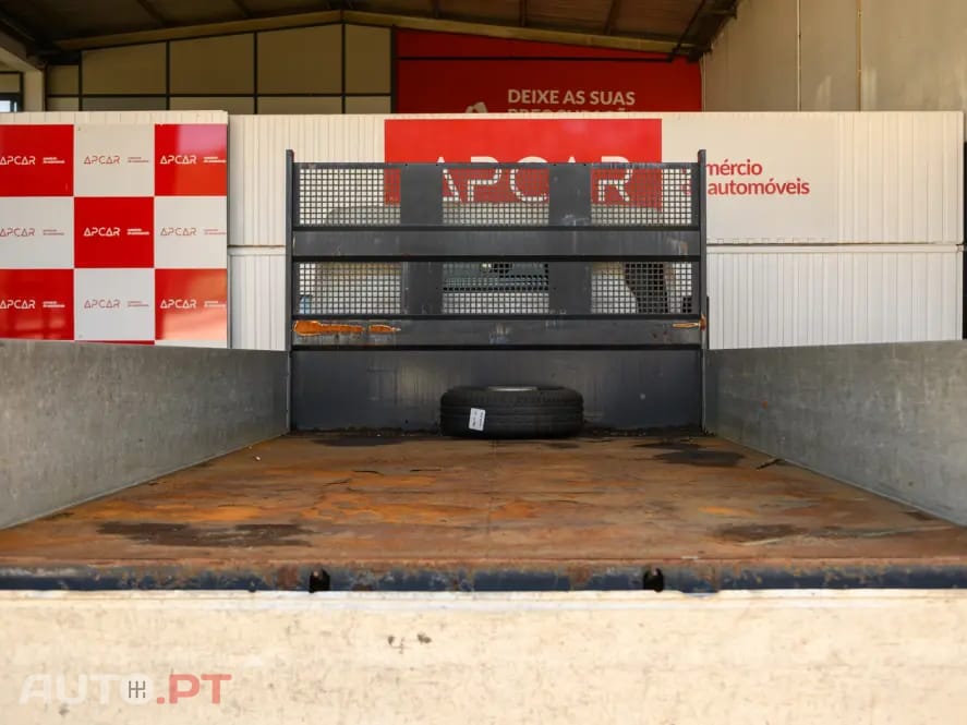 Mitsubishi Canter 3C13 c/ bascula