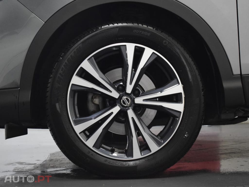 Nissan Qashqai 1.3 DIG-T 140CV mHEV 6MT N-Connecta