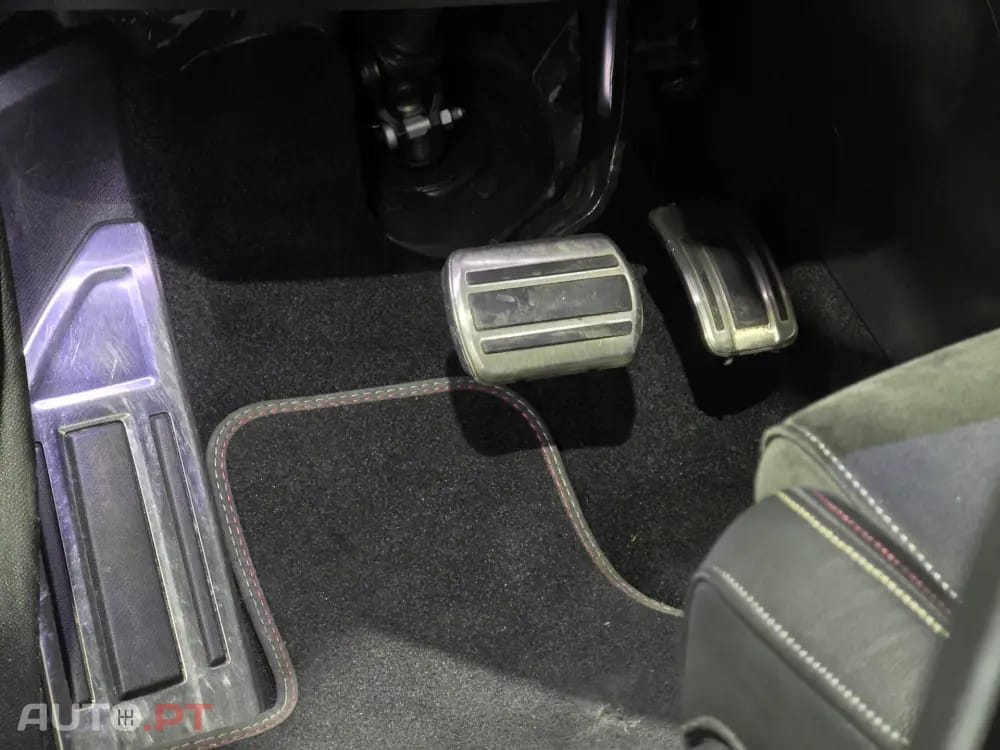 DS DS7 Crossback E-Tense Performance Line EAT8