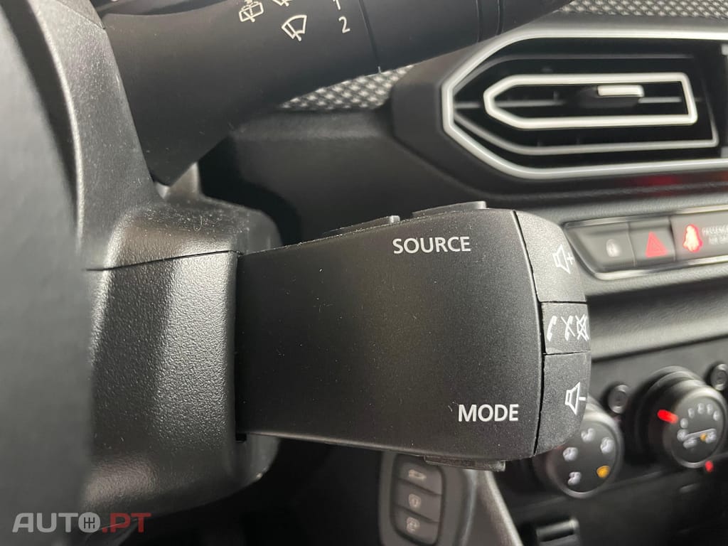 Dacia Sandero 1.0 ECO-G Essential Bi-Fuel