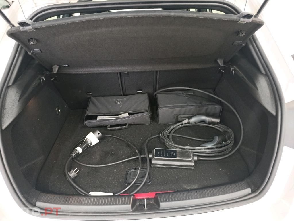 Mercedes-Benz A 250 e Style Plus