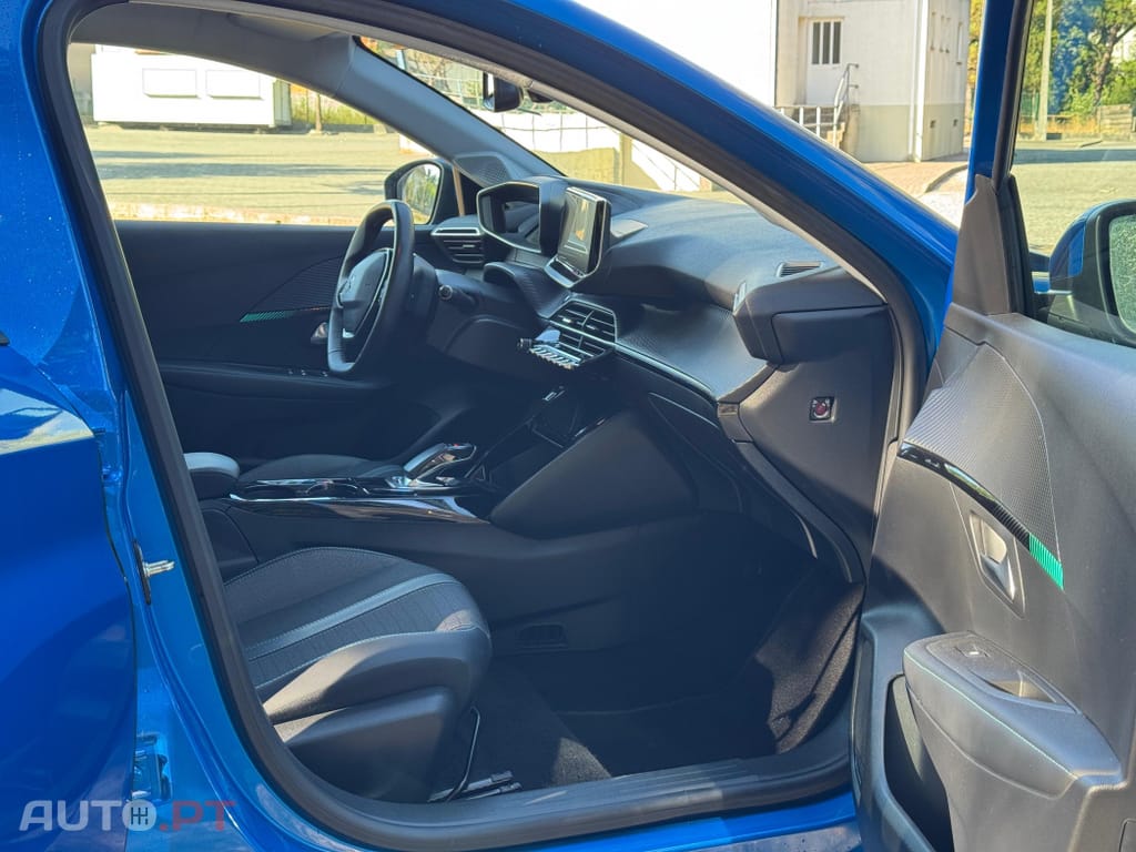 Peugeot E-208 50 kWh Allure