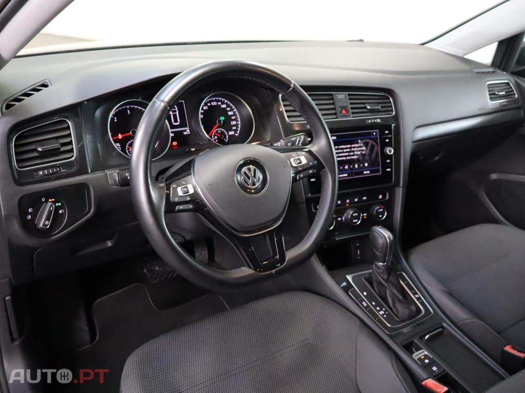 Volkswagen Golf 1.6 TDI  Confortline DSG Variant