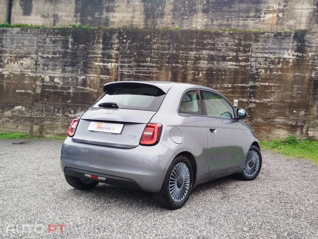 Fiat 500e 42 kWh Icon