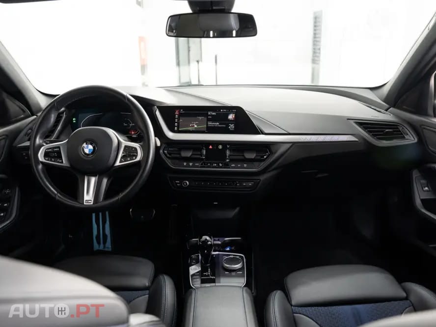 BMW 116 d Pack Desportivo M Auto