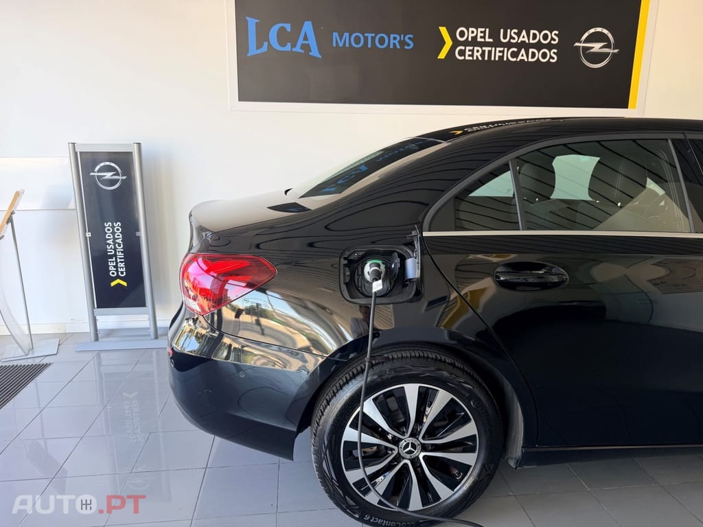 Mercedes-Benz A 250 A 250e Limusine Business Edition