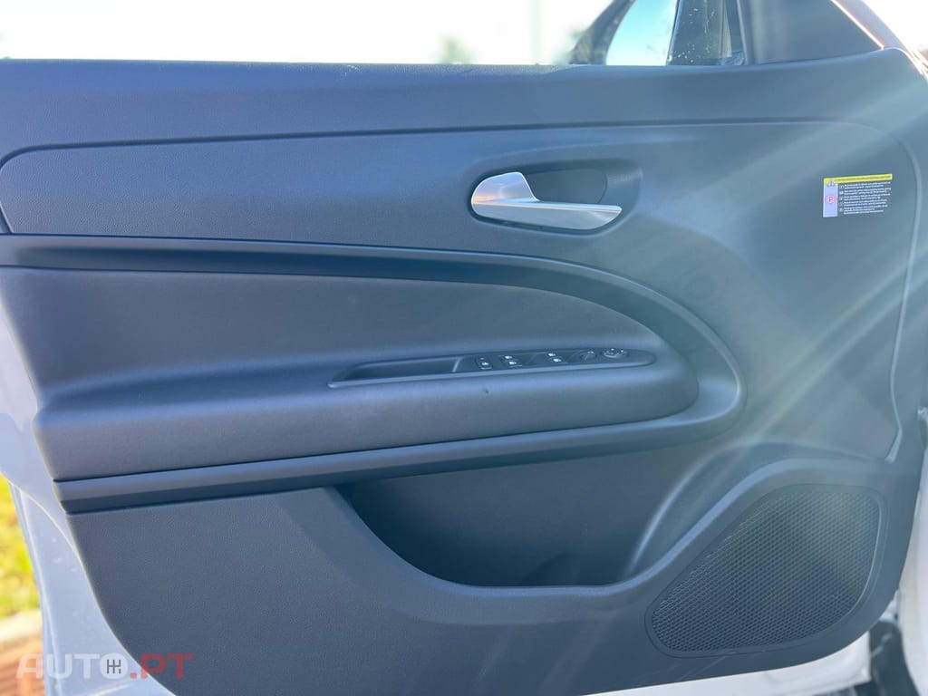 Alfa Romeo Junior Elletrica 50 kWh