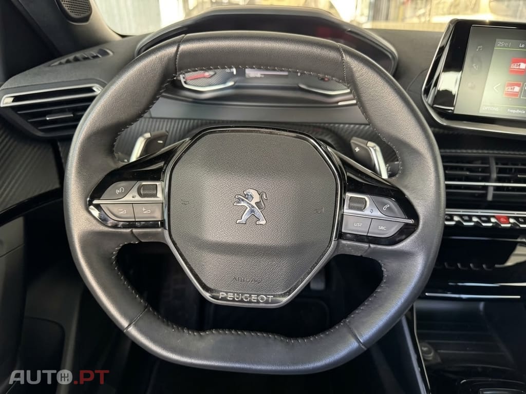 Peugeot 2008 1.2 PureTech Allure Pack EAT8