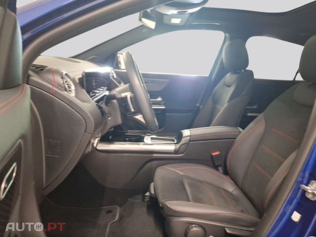 Mercedes-Benz EQA I.V.A DEDUTIVEL 300 4M AMG Advanced 