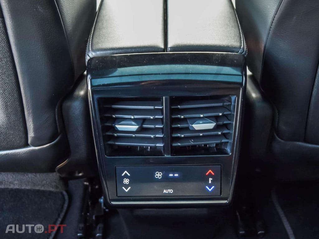 DS DS7 Crossback E-Tense 4x4 Rivoli 300cv