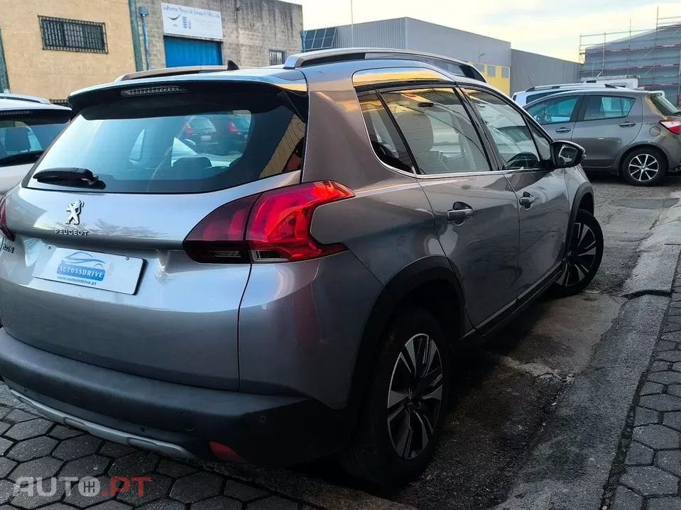 Peugeot 2008 1.6 BlueHDi Allure