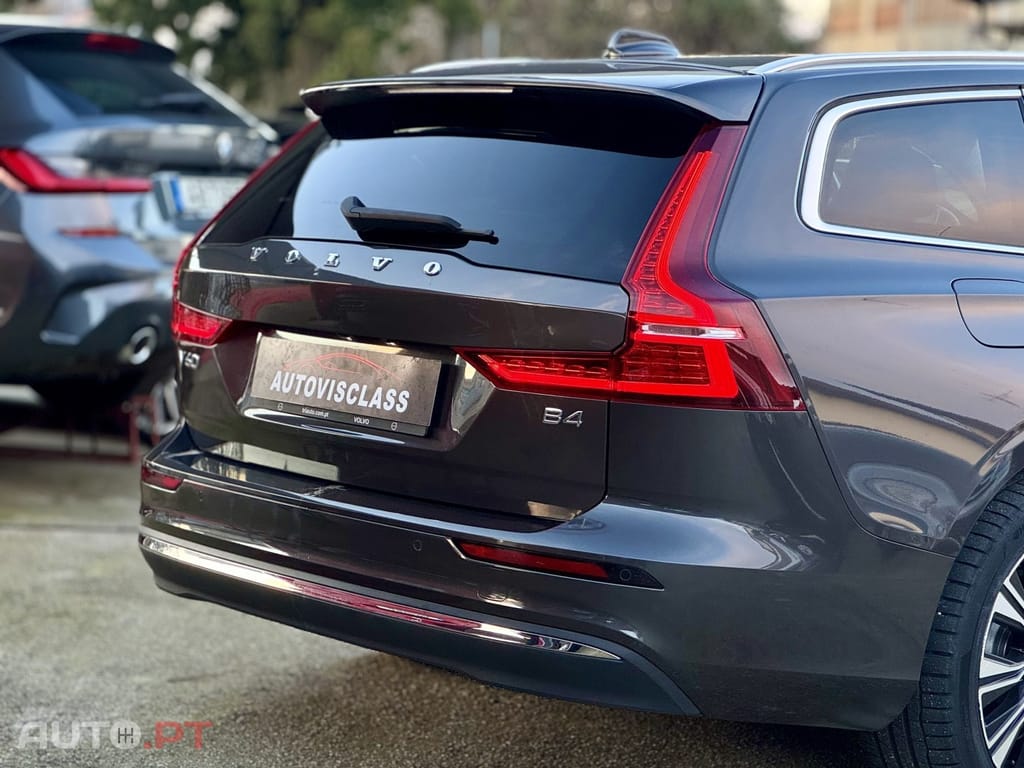 Volvo V60 2.0 B4 Plus Bright Auto