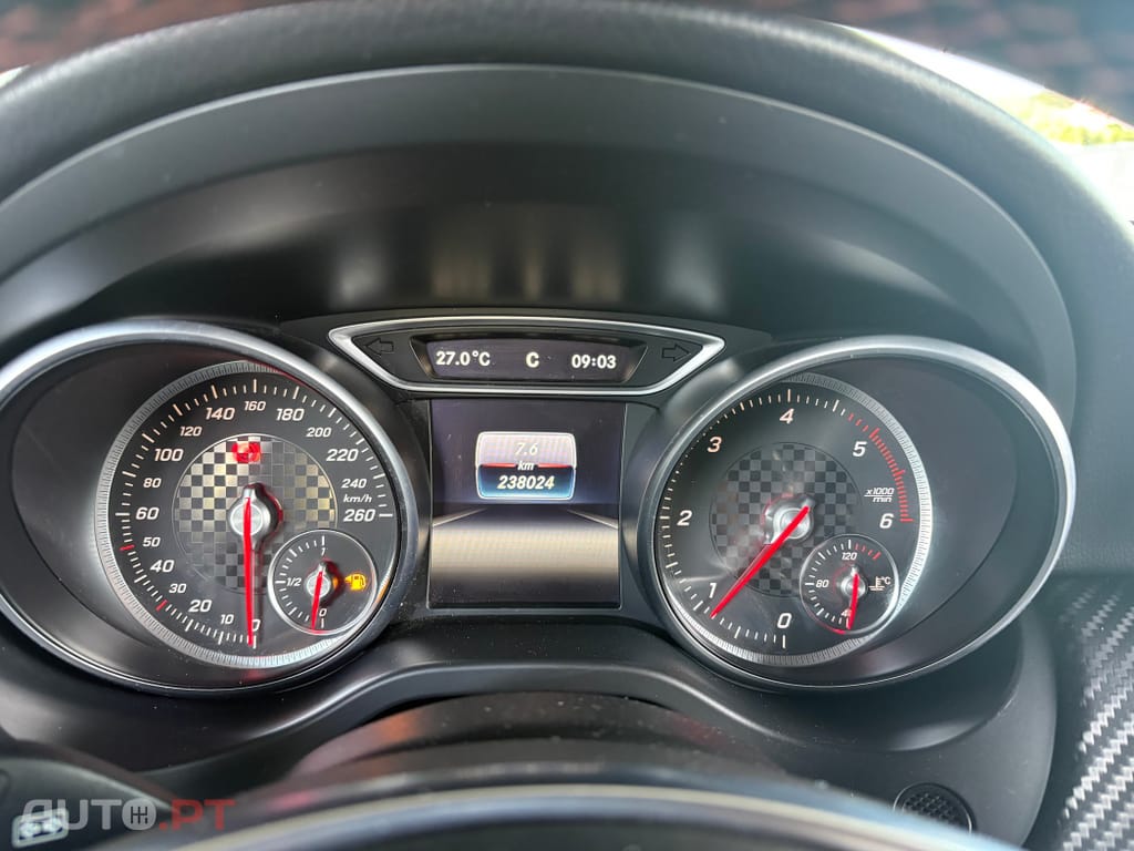 Mercedes-Benz A 180 d AMG Line