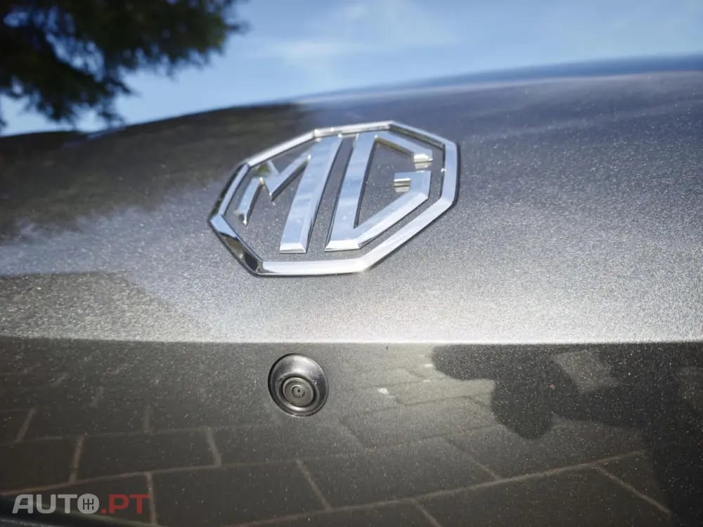 MG MG4 64 kWh Luxury