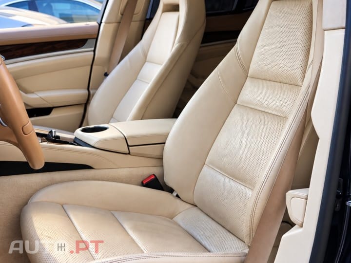 Porsche Panamera Turbo PDK