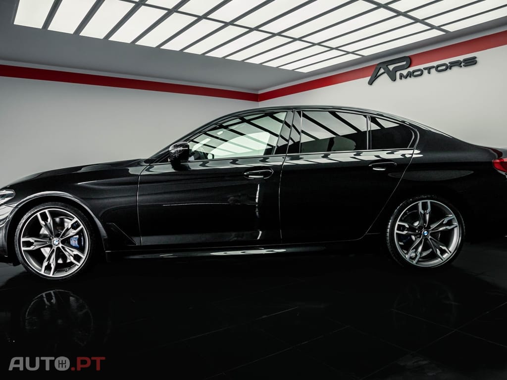 BMW M550 xDrive Auto