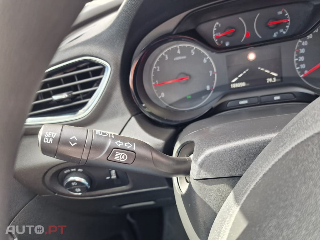Opel Grandland (X) 1.2 S&S Business Edition
