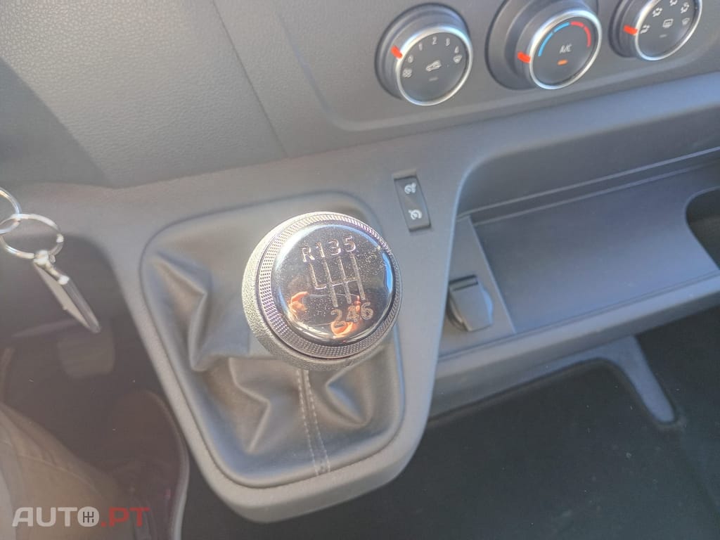 Renault Master 2.3 dCi L4 3.5T CD RD