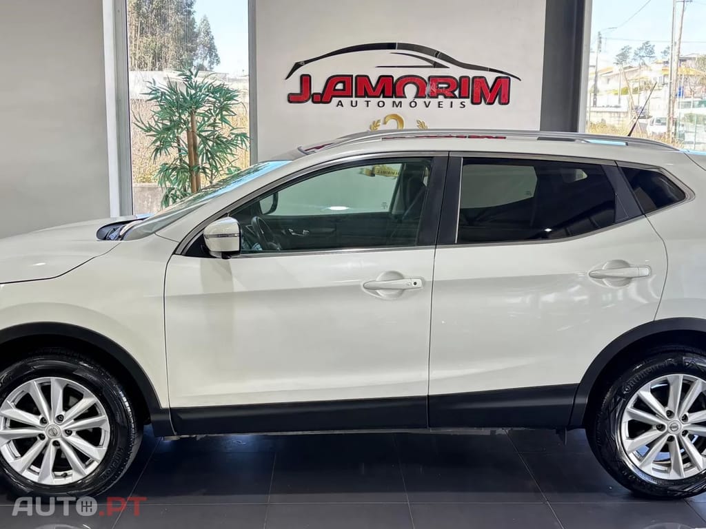 Nissan Qashqai 1.5 dCi N-Connecta Led