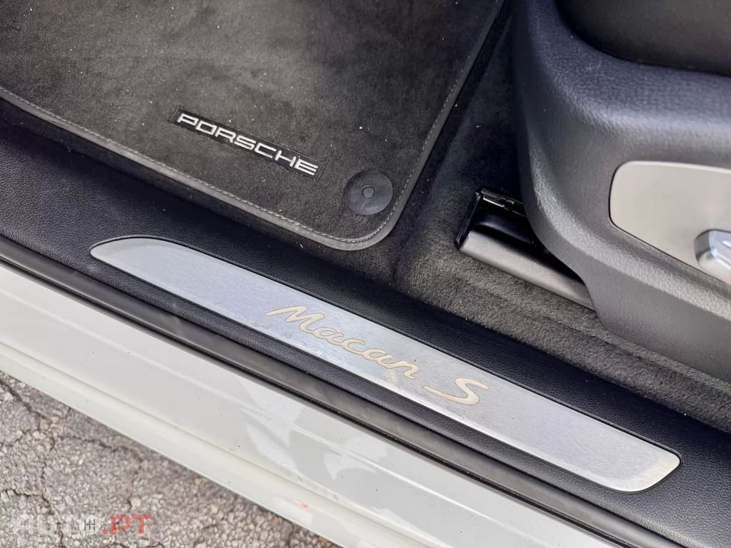 Porsche Macan S