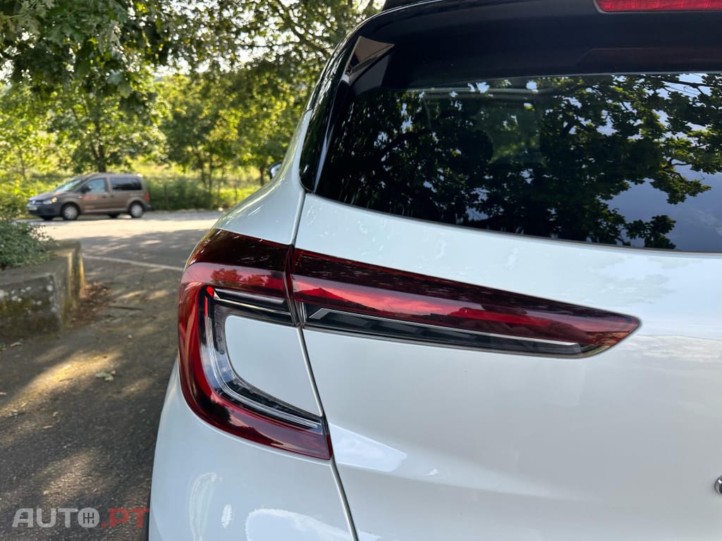 Renault Captur 1.6 E-Tech Plug-In Initiale Paris
