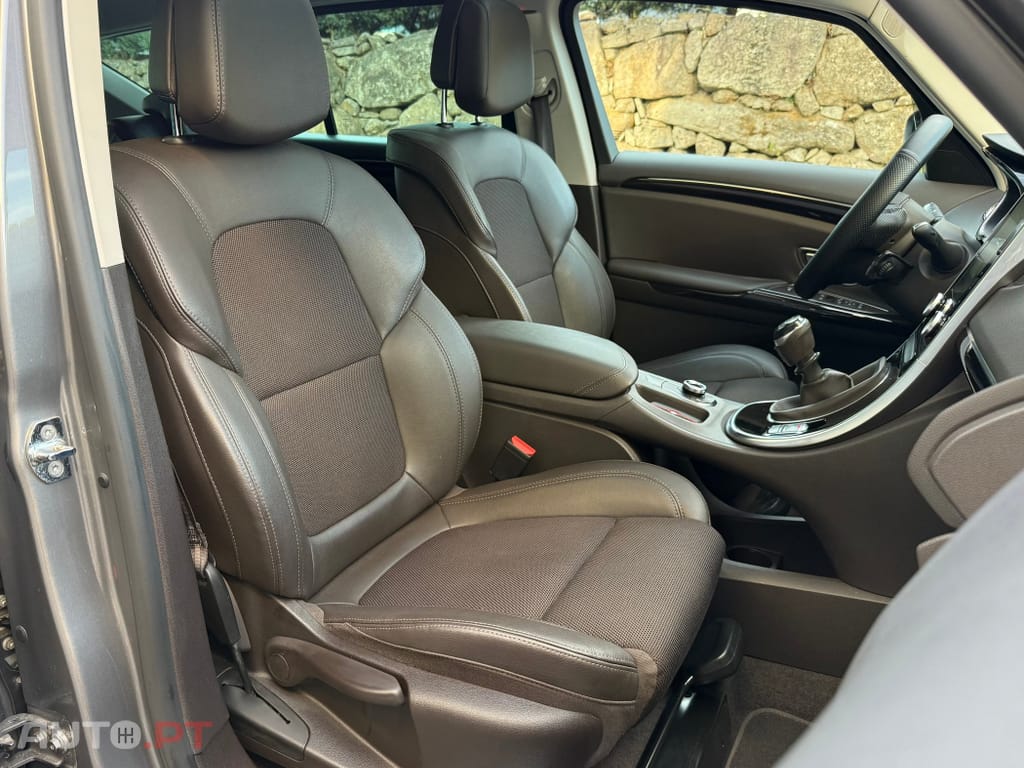 Renault Espace Energy dCi 130 Intens
