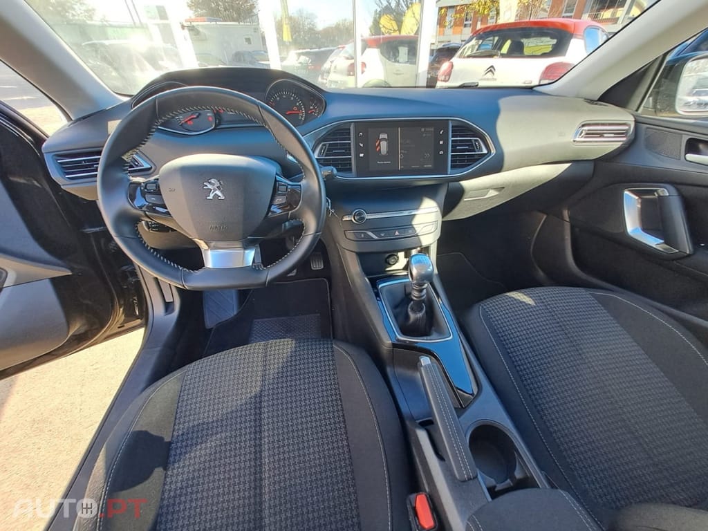 Peugeot 308 1.2 PureTech GT Pack EAT8