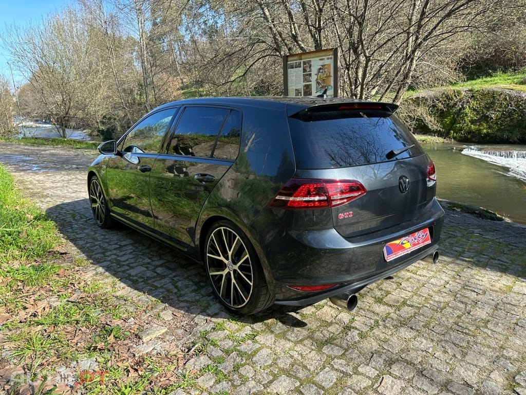 Volkswagen Golf 2.0 TSi GTi DSG Performance