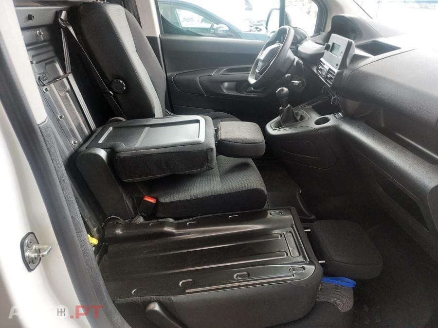 Peugeot Partner 1.5 Bluehdi Pro Standard - IVA Dedutível