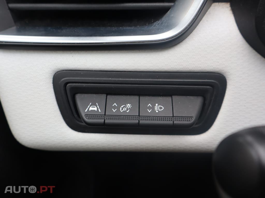 Renault Clio 1.0 TCe Limited Bi-Fuel