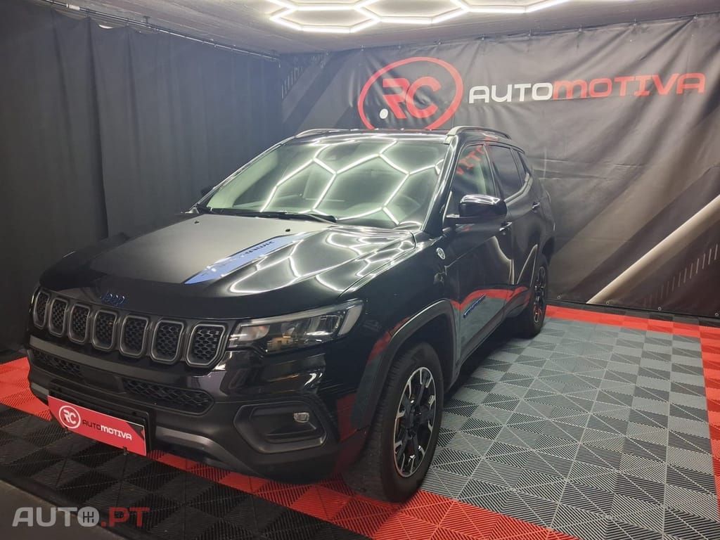Jeep Compass 1.3 T4 Plug-In Hybrid Trailhawk