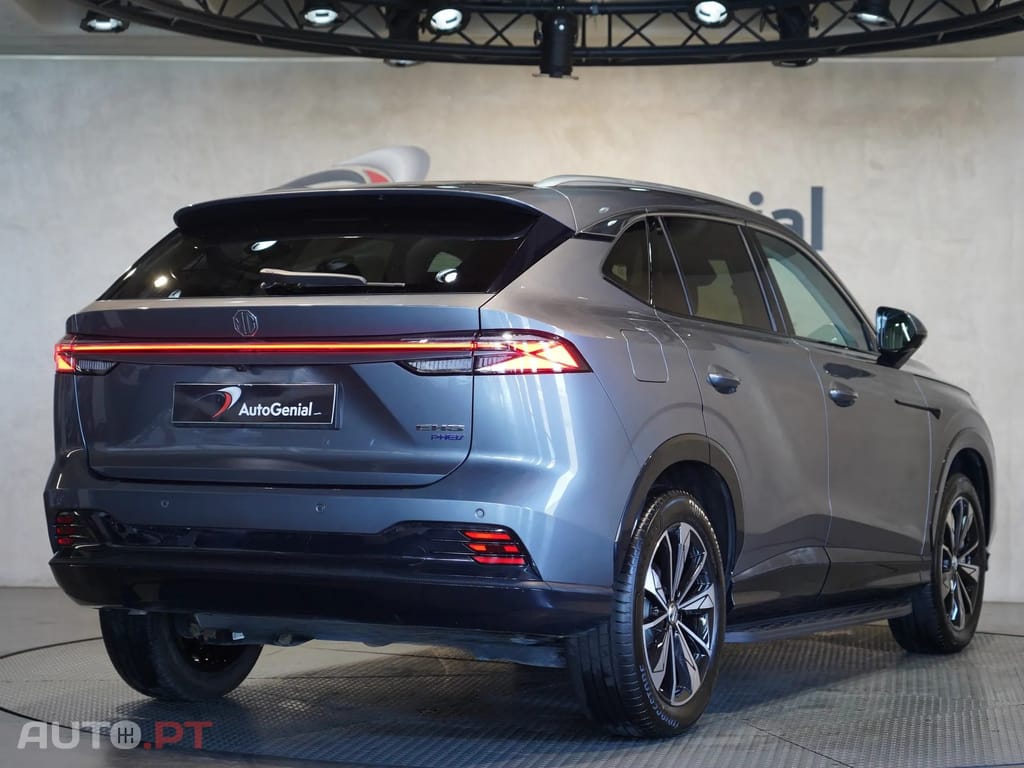 MG HS 1.5 T-GDI Plug In Hybrid Luxury