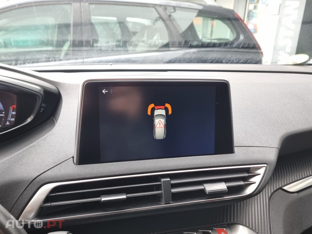Peugeot 5008 1.5 BlueHDi Allure EAT8