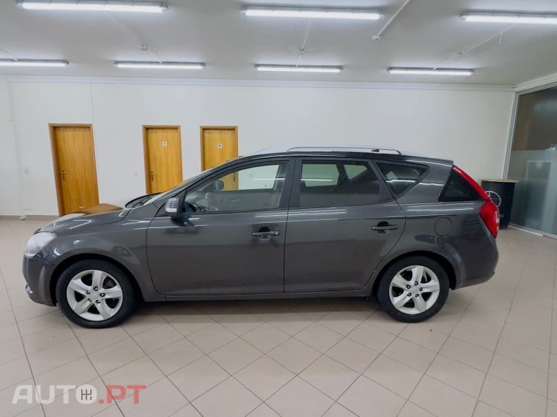 Kia Ceed SW 1.4 CVVT EX ISG