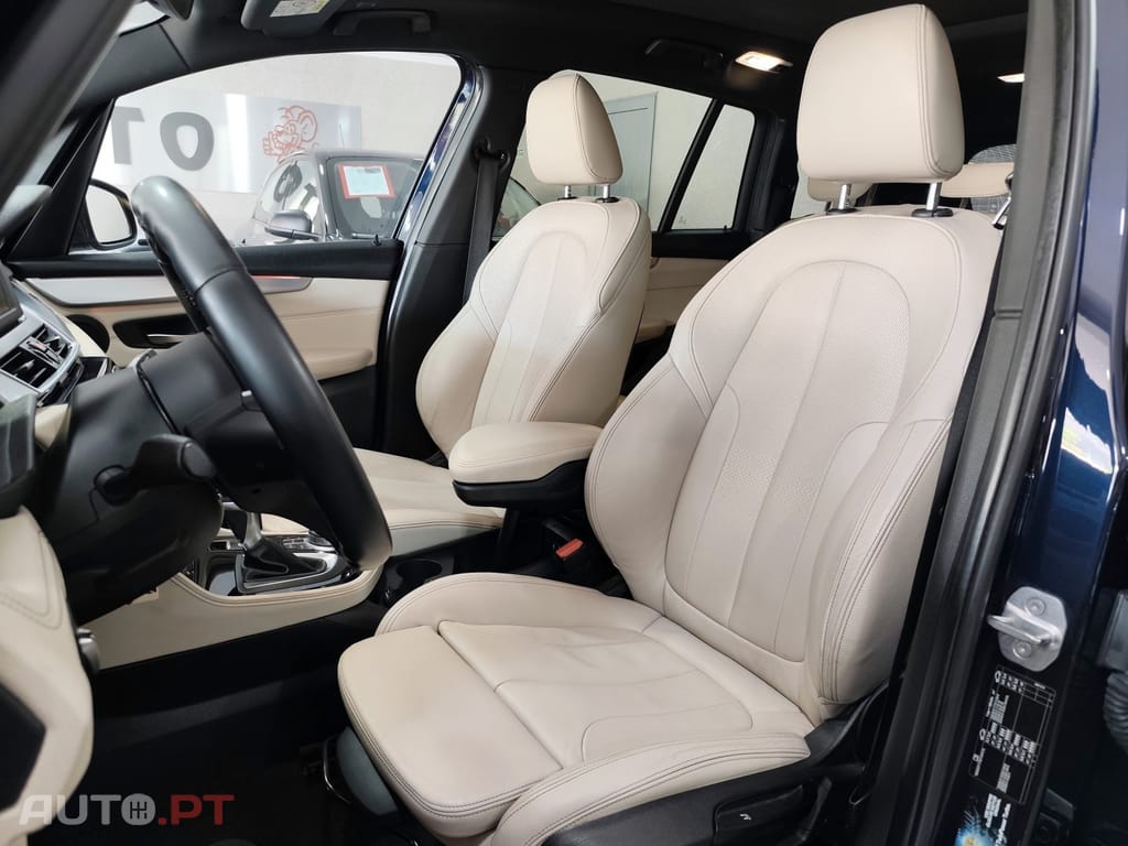 BMW 218 d Line Luxury Auto