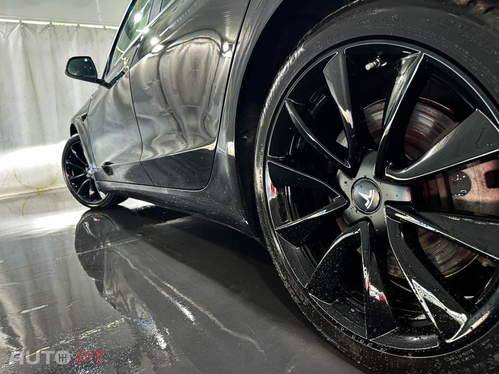Tesla Model 3 LONG RANGE DUAL MOTOR AWD