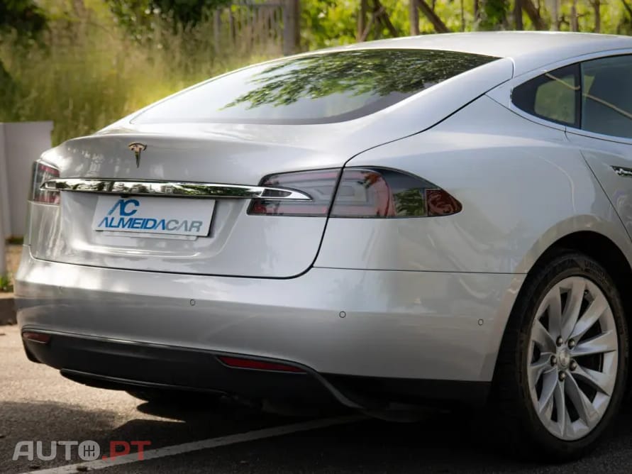 Tesla Model S 70D AWD