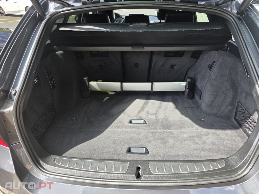 BMW 318 d Line Luxury Auto