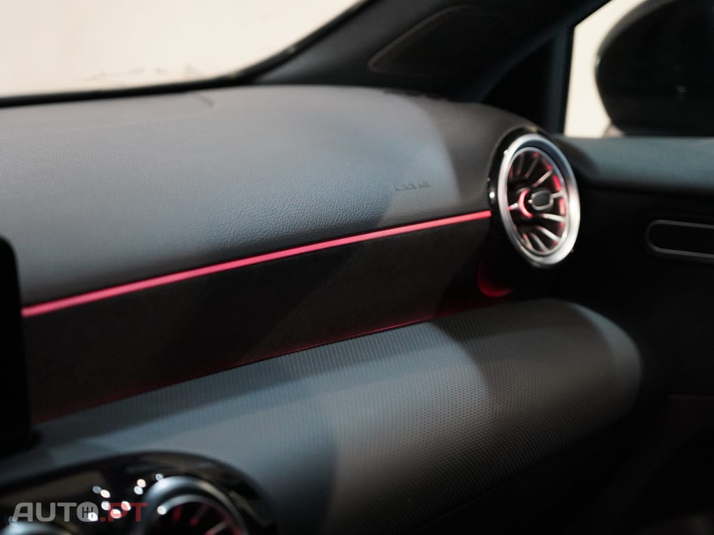 Mercedes-Benz A 250 AMG Line